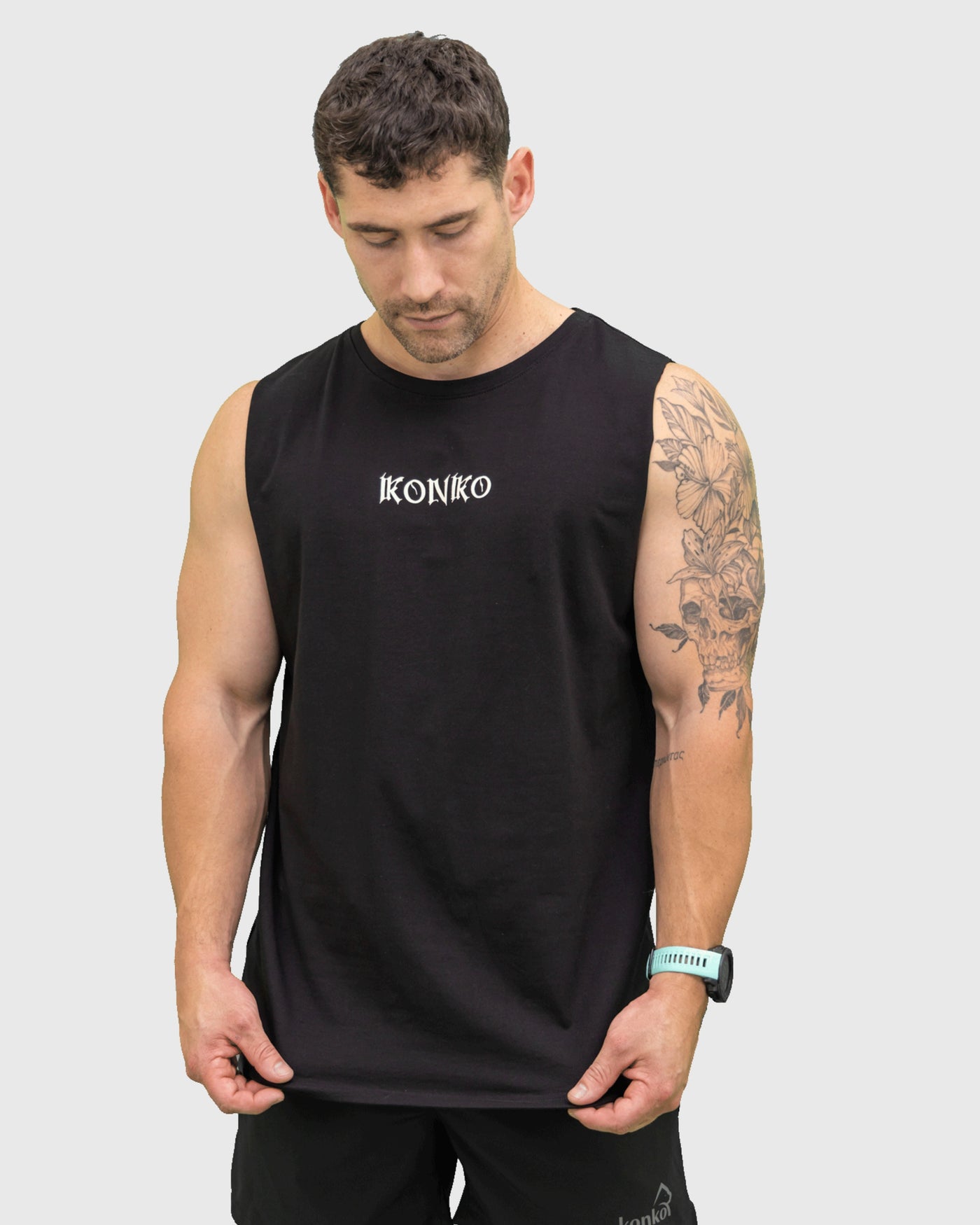 Sudadera Tank Beast Negra konko
