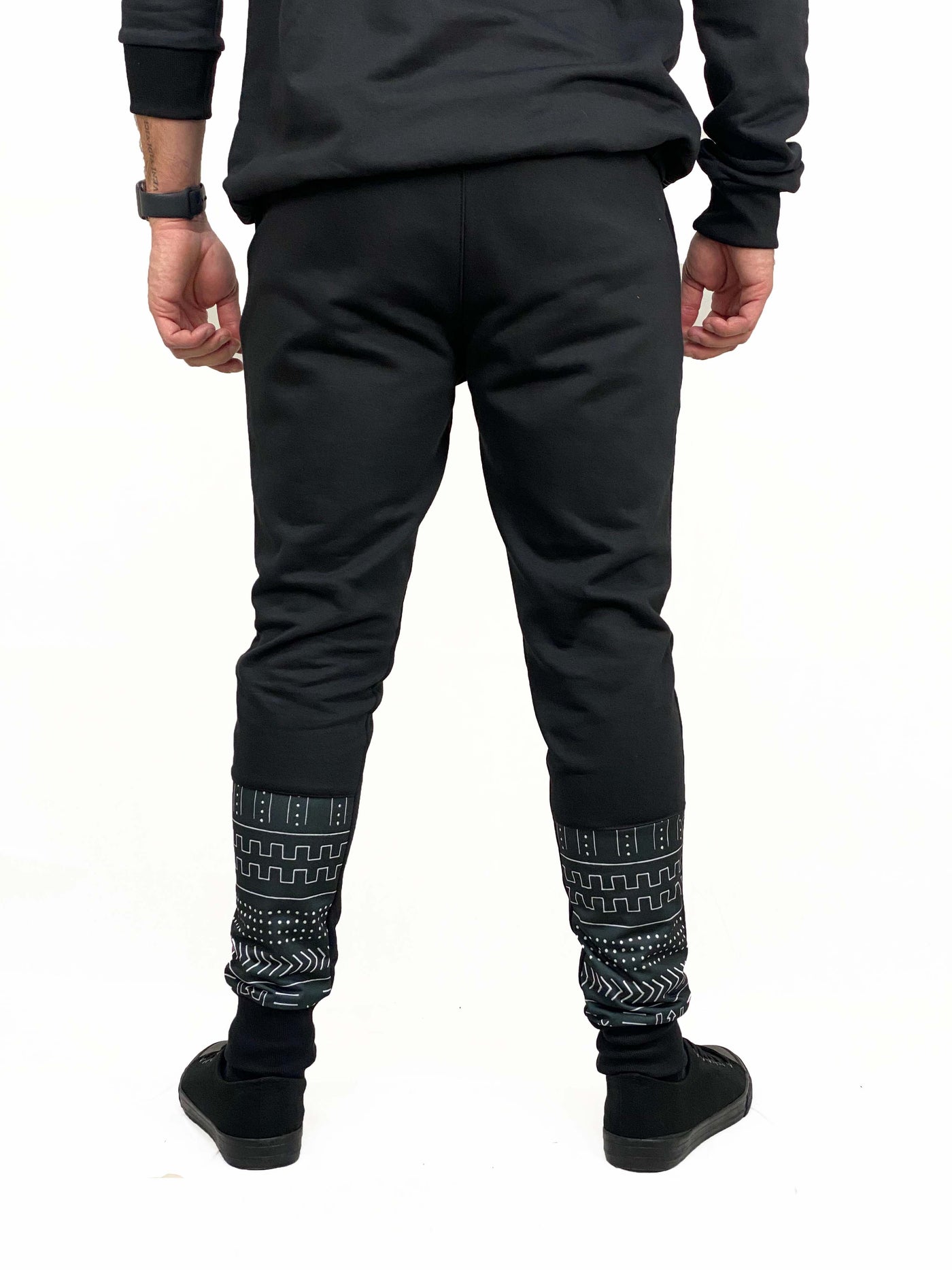 buzo-jogger-clasico-africa-negro
